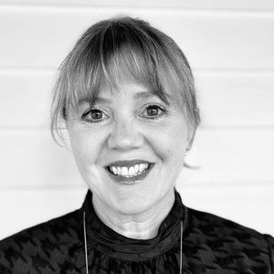 Meet your Posher, Chrysula